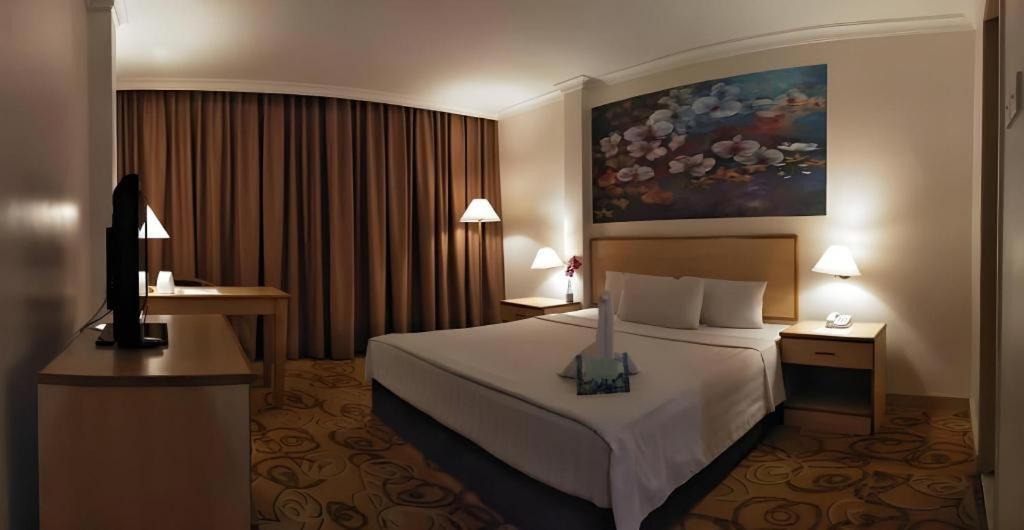 The Orchid Hotel Sibu Bagian luar foto