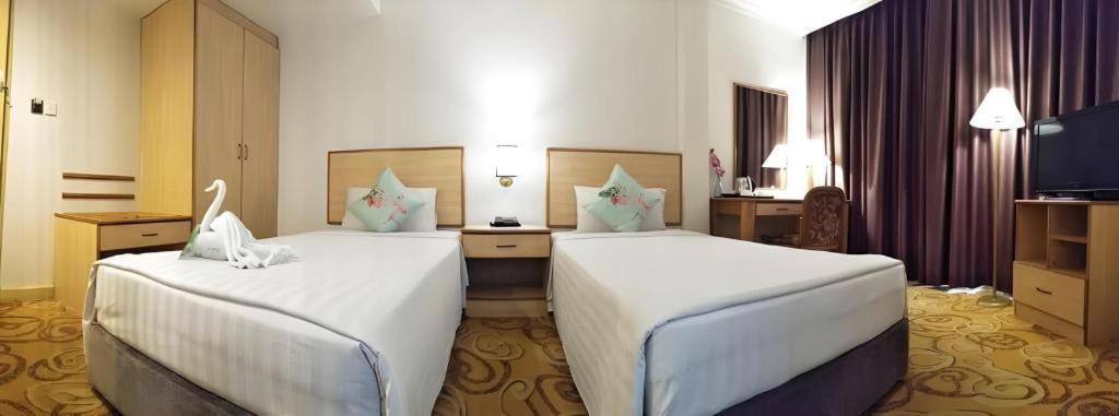The Orchid Hotel Sibu Bagian luar foto