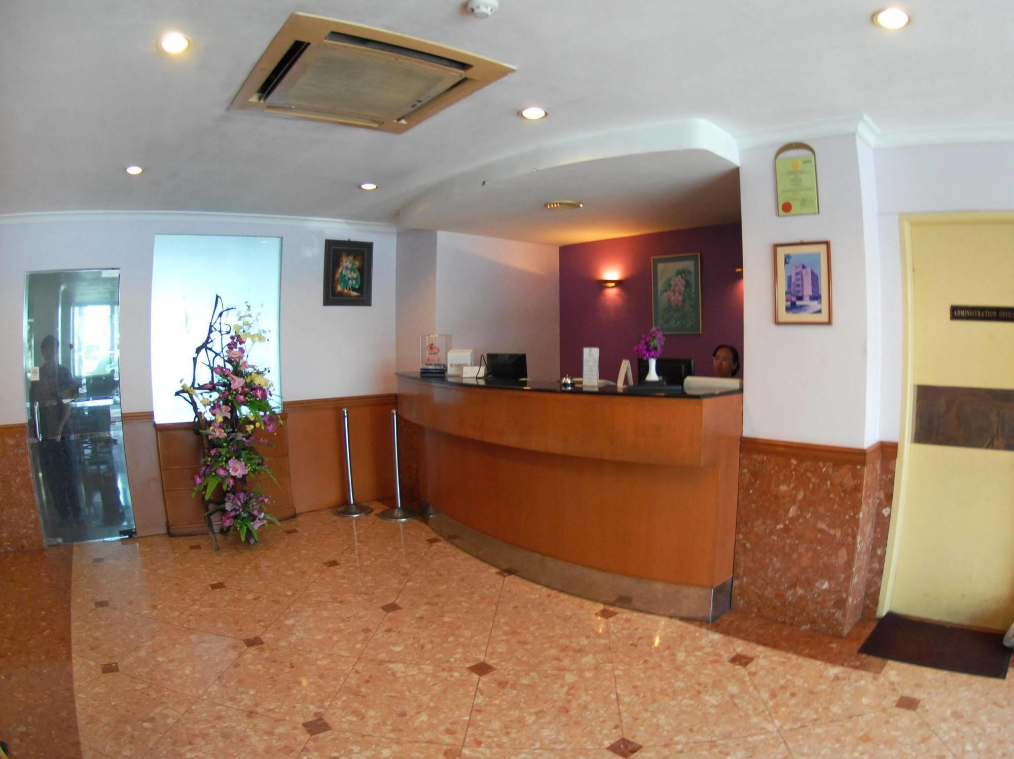 The Orchid Hotel Sibu Bagian luar foto